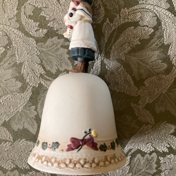 Jan Hagara 1986 Limited Edition Porcelain Bell - Picture 5 of 11